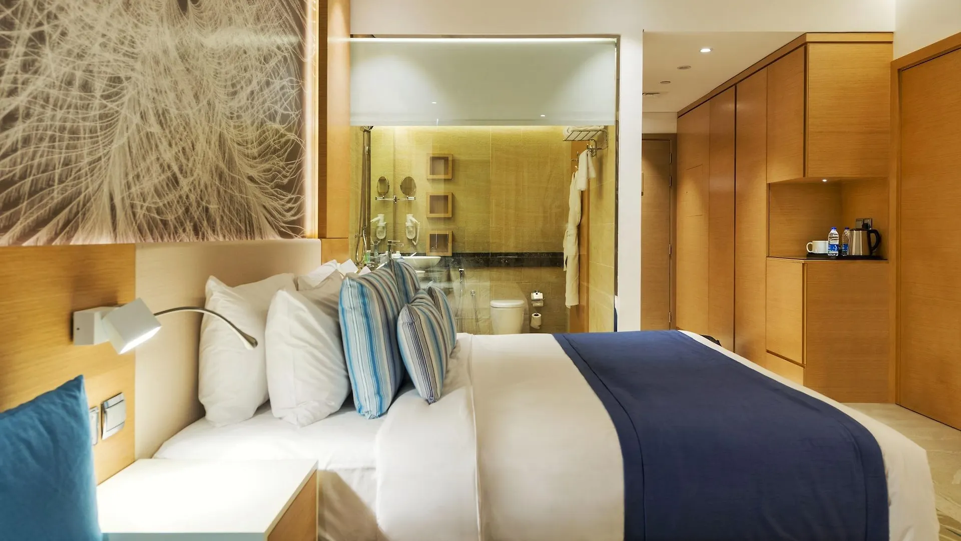 דובאי Royal Central Hotel And Resort The Palm איחוד האמירויות הערביות