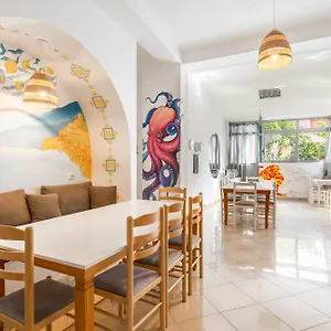 Hasta La Vista Hostel Σαράντα
