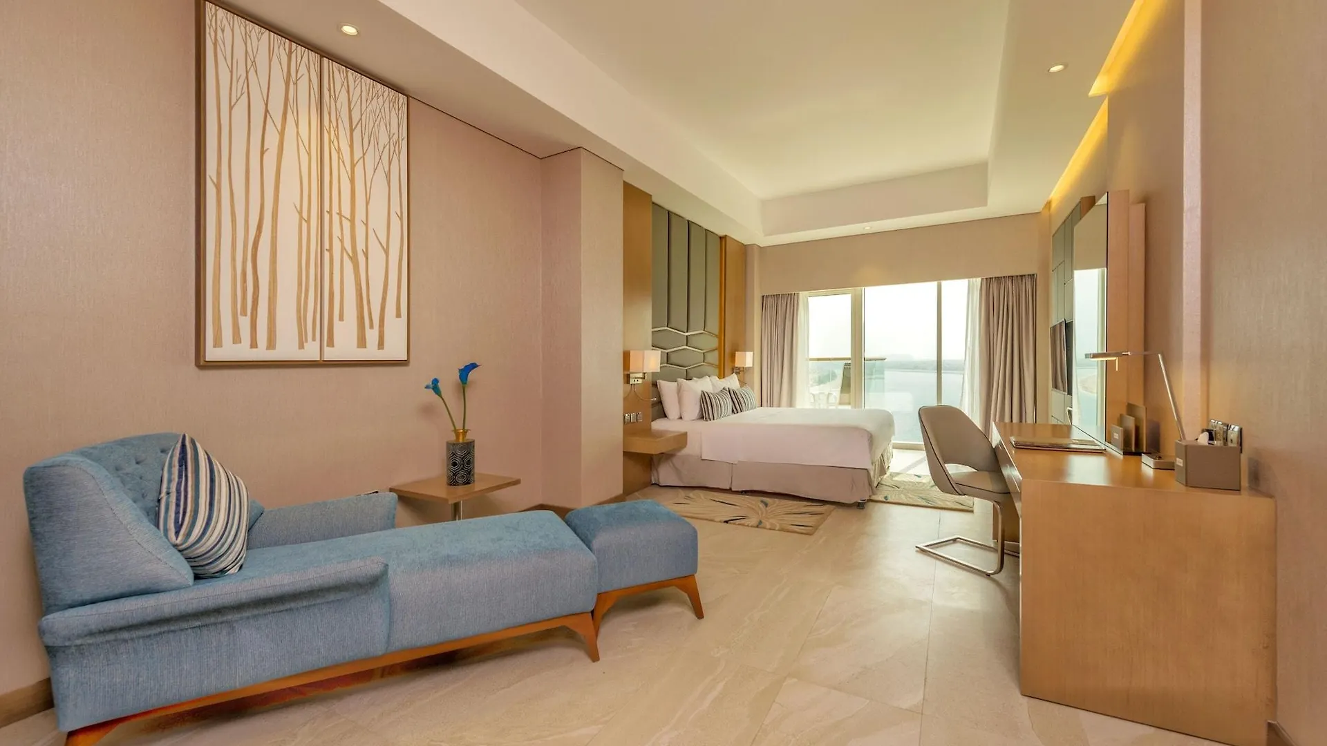 Royal Central Hotel And Resort The Palm Dubaj