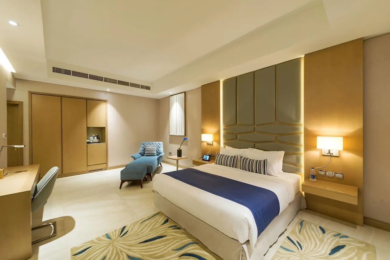 Royal Central Hotel And Resort The Palm Dubaj